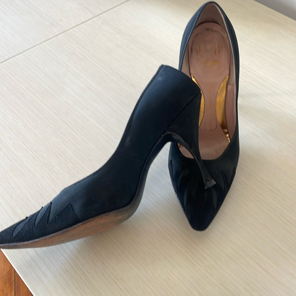 Vintage black suede and fabric stiletto heels sz 6